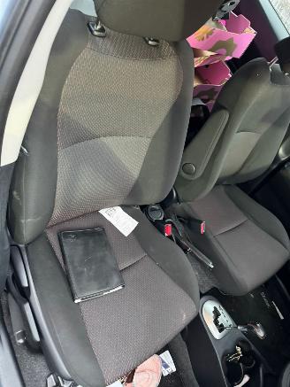 Toyota Yaris 1.3 VVT-i Dynamic AUTOMAAT picture 15