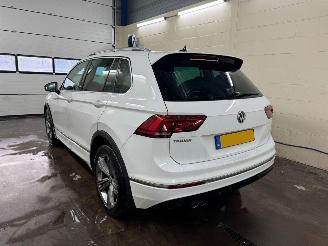 Volkswagen Tiguan 1.5 TSI ACT Highline Business R AUTOMAAT picture 2