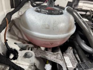 Volkswagen Tiguan 1.5 TSI ACT Highline Business R AUTOMAAT picture 9