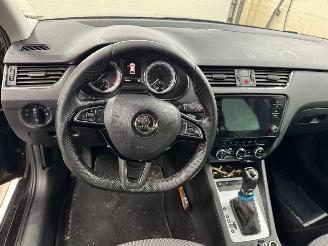 Skoda Octavia Combi 1.6 TDI Greentech Ambition Business AUTOMAAT picture 9