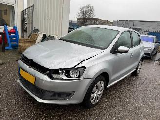 uszkodzony samochody osobowe Volkswagen Polo 1.4-16V Comfortline BJ 2009 200.000 KM 2009/10
