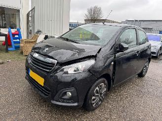 Schadeauto Peugeot 108 1.0 e-VTi Active BJ 2021 97.570 KM 2021/5