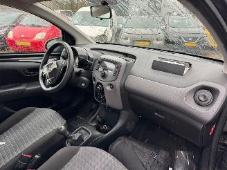 Peugeot 108 1.0 e-VTi Active BJ 2021 97.570 KM picture 15