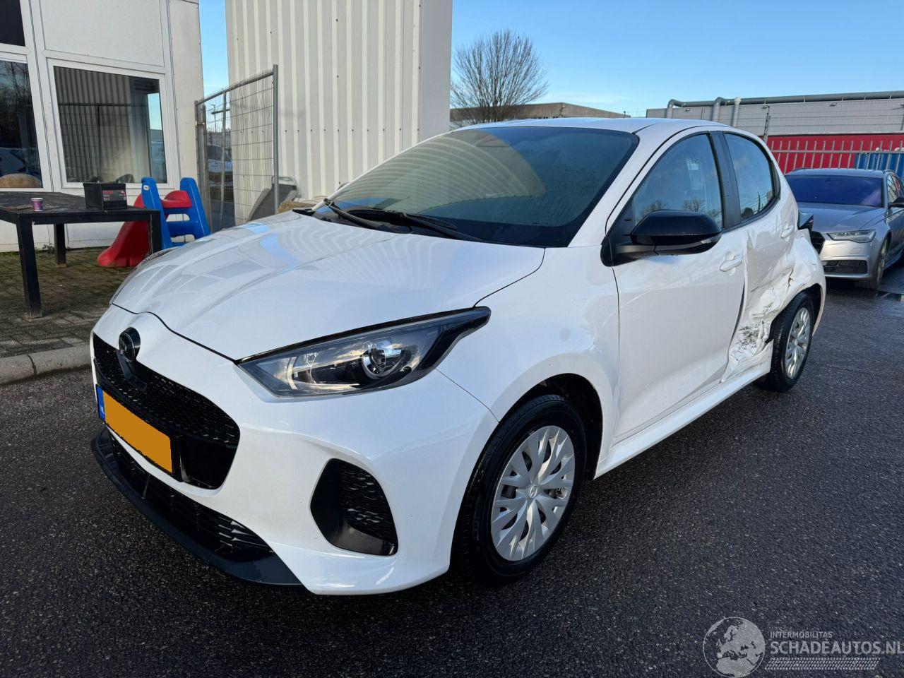 Mazda 2 Hybrid 1.5 Prime-line AUTOMAAT BJ 2024 14.657 KM