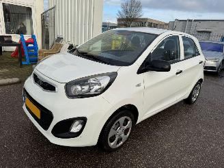 Schadeauto Kia Picanto 1.0 CVVT Airco BJ 2011 165.191 KM 2011/6