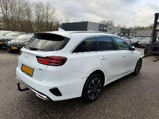 Kia Cee d Sportswagon 1.6 AUTOMAAT GDI PHEV DynamicPlusLine BJ 2023 74.883 KM picture 5