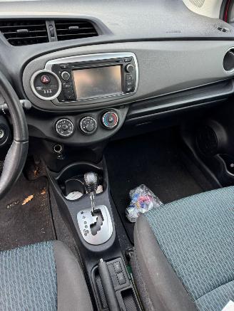 Toyota Yaris 1.3 VVT-i Aspiration AUTOMAAT BJ 2012 155.637 KM picture 12