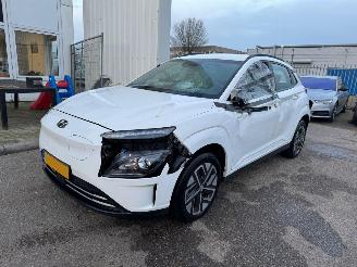 Avarii autoturisme Hyundai Kona EV Comfort AUTOMAAT 64 kWh BJ 2023 31.431 KM 2023/4