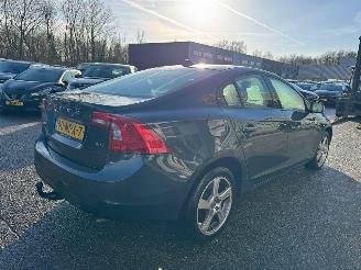 Volvo S-60 2.0T Intro Edition BJ 2011 223.153 KM picture 5