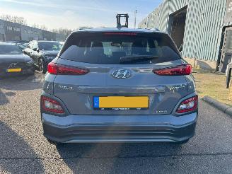 Hyundai Kona EV Premium Sky 64 kWh picture 4