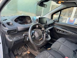 Peugeot Partner 1.6 BlueHDI Premium picture 11