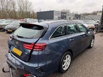 Kia Ceed Sportswagon 1.6 GDI PHEV DynamicLine picture 5