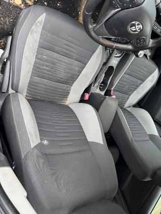 Toyota Auris Touring Sports 1.2T Dynamic BJ 2015 154.883 KM picture 10