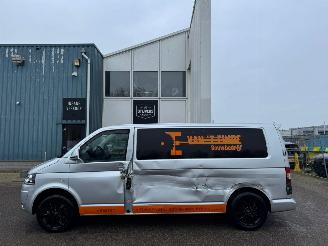 Volkswagen Transporter 2.0 TDI L2H1 DC Comfortline BJ 2011 194.409 KM picture 2