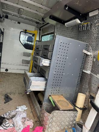 Volkswagen Crafter 35 2.0 TDI L3H3 EL Highline BJ 2019 159.265 KM picture 9