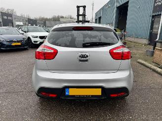Kia Rio 1.2 CVVT Plus Pack BJ 2012 201.167 KM picture 4