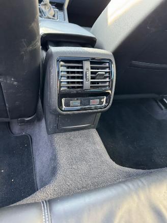 Volkswagen Passat Variant 1.8 TSI Business Edition R AUTOMAAT picture 17