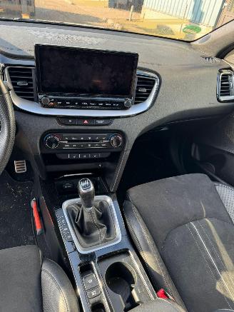 Kia Ceed 1.0 T-GDi GT-Line picture 13