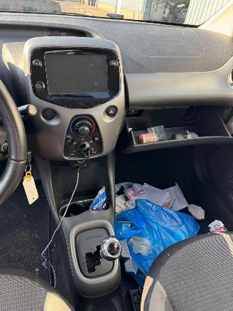 Toyota Aygo 1.0 VVT-i x-play AUTOMAAT picture 15