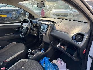 Toyota Aygo 1.0 VVT-i x-play AUTOMAAT picture 16