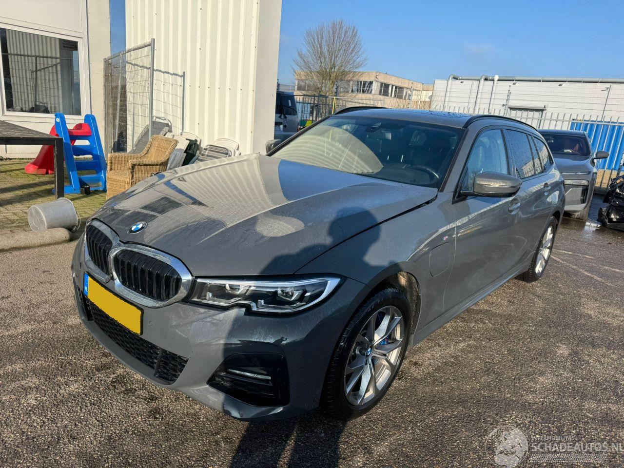 BMW 3-serie Touring 330e High Executiven AUTOMAAT