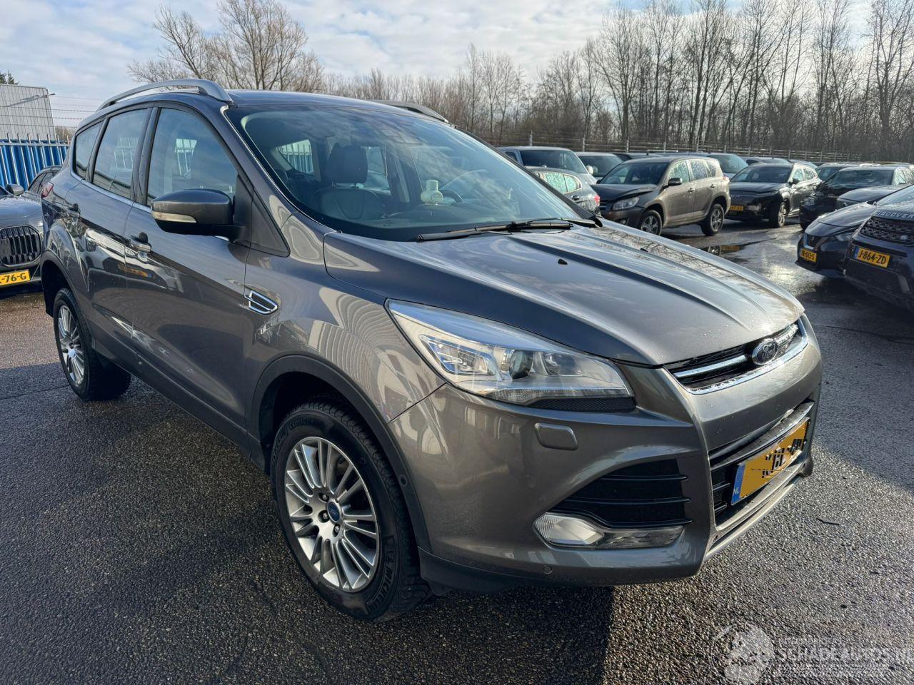 Ford Kuga 1.6 Titanium 4WD AUTOMAAT