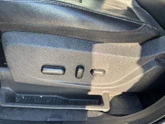 Ford Kuga 1.6 Titanium 4WD AUTOMAAT picture 14