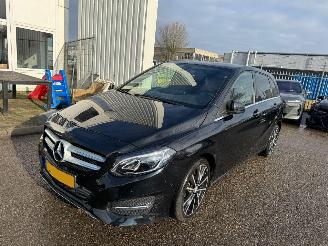 Voiture accidenté Mercedes B-klasse 180 Ambition 2016/1