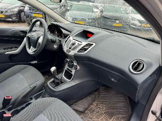 Ford Fiesta 1.25 Champion picture 13