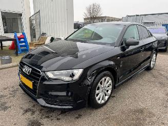 Schadeauto Audi A3 Limousine 1.6 TDI Adrenalin 2016/4