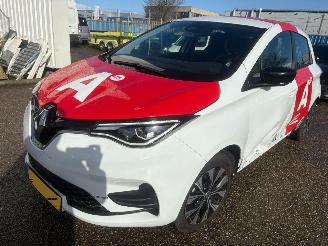 krockskadad bil auto Renault Zoé R135 Evolution 52 kWh 2024/2