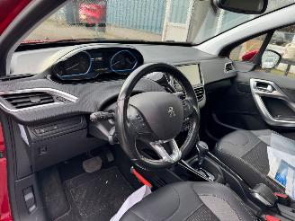Peugeot 2008 1.2 AUTOMAAT PureTech Allure picture 10