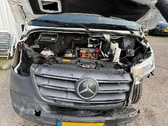 Mercedes eSprinter L2H2 55 kWh picture 11