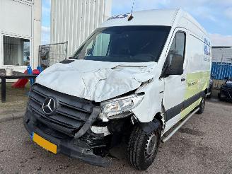 uszkodzony samochody ciężarowe Mercedes eSprinter L2H2 55 kWh 2021/4