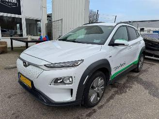 Schadeauto Hyundai Kona EV Fashion 64 kWh 2020/12