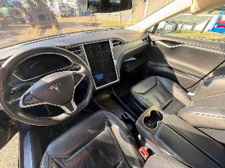 Tesla Model S 85D Base picture 9