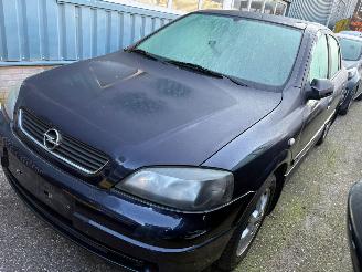 uszkodzony samochody osobowe Opel Astra 1.6 Njoy 2003/9