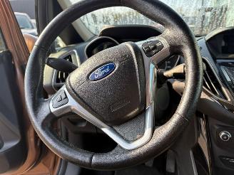 Ford B-Max 1.0 EcoBoost Titanium picture 10