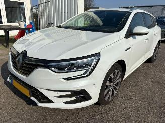 krockskadad bil auto Renault Mégane 1.3 AUTOMAAT TCe 140PK Techno 2022/12