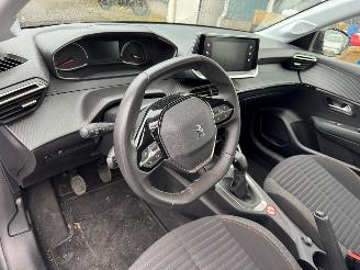 Peugeot 208 1.2 PureTech Active picture 13