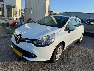 skadebil auto Renault Clio 1.5 dCi ECO Night&Day 2015/12