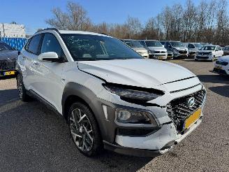 Hyundai Kona 1.6 AUTOMAAT GDI HEV Premium Sky picture 6