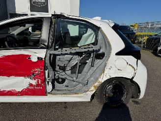 Toyota Yaris 1.5 AUTOMAAT Hybrid 115 Comfort picture 4