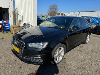 Coche accidentado Audi A3 1.4 AUTOMAAT e-tron PHEV Ambition Pro Line plus 2015/12
