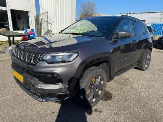krockskadad bil auto Jeep Compass 4xe 240 AUTOMAAT Plug-in Hybrid Electric Limited 2022/1