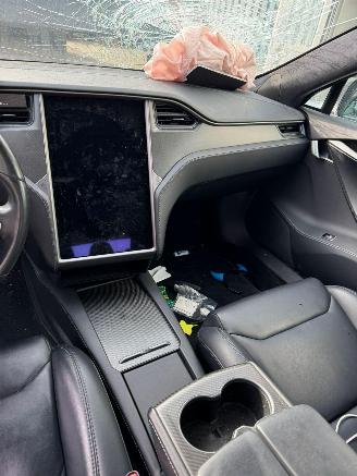 Tesla Model S 75D Base picture 14