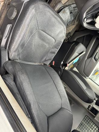 Volkswagen Crafter 35 2.0 TDI L3H3 Highline picture 26