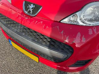 Peugeot 107 1.0-12V XS picture 6