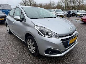 Peugeot 208 1.2 PureTech Blue Lease picture 5