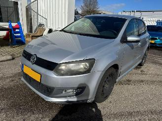uszkodzony samochody osobowe Volkswagen Polo 1.2 TDI BlueMotion Comfortline 2011/1